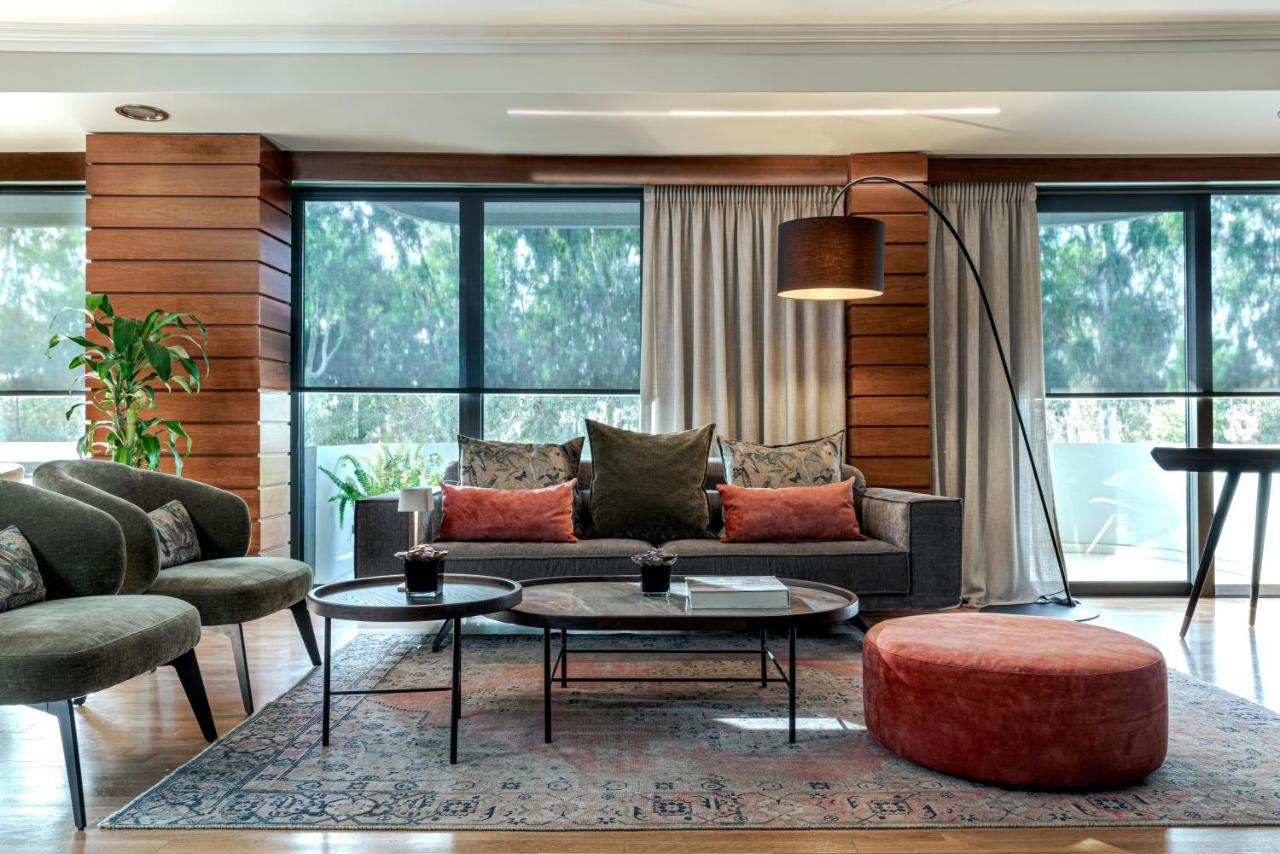 Blazer Suites Hotel Atena Exterior foto