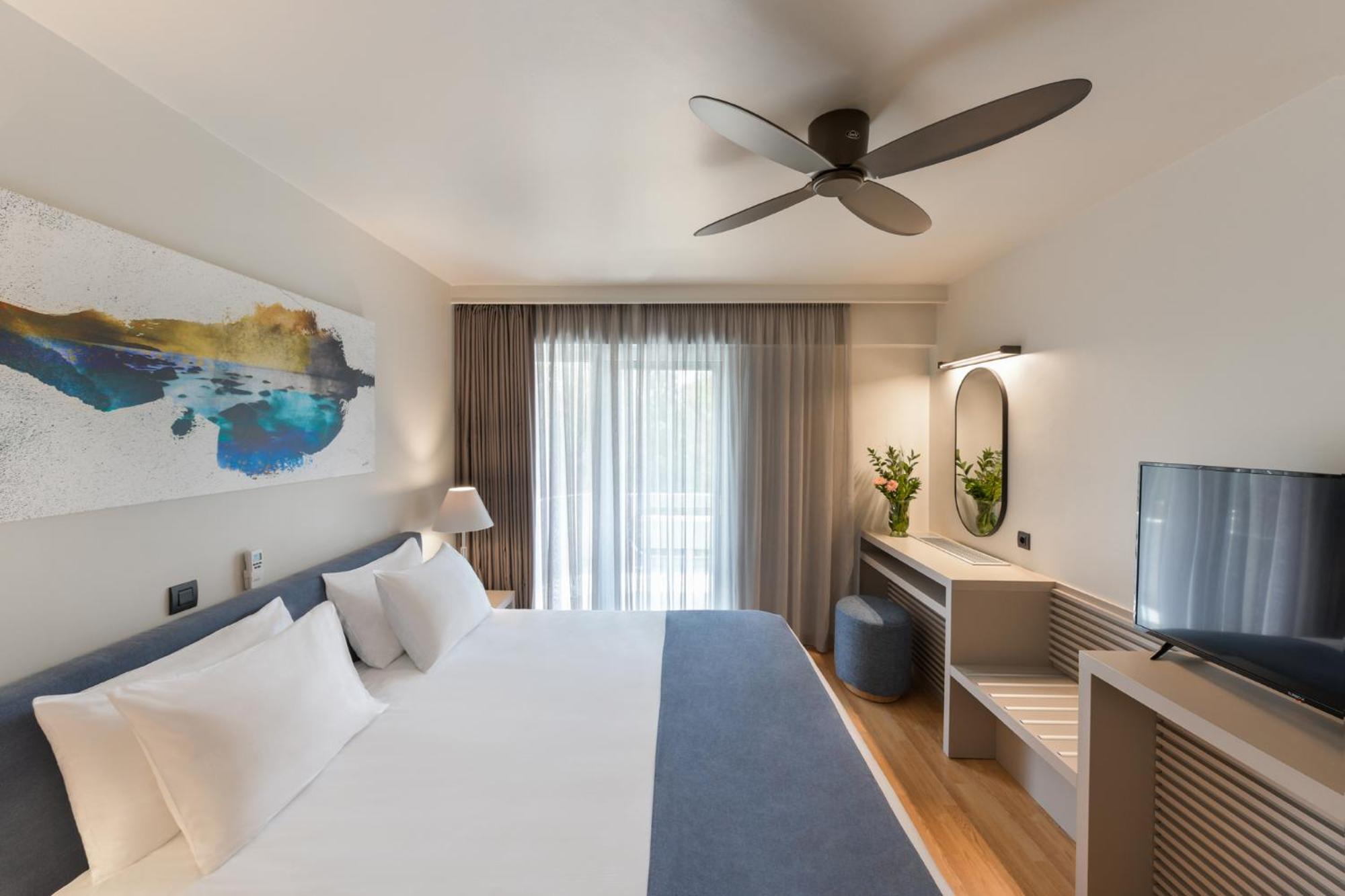 Blazer Suites Hotel Atena Exterior foto