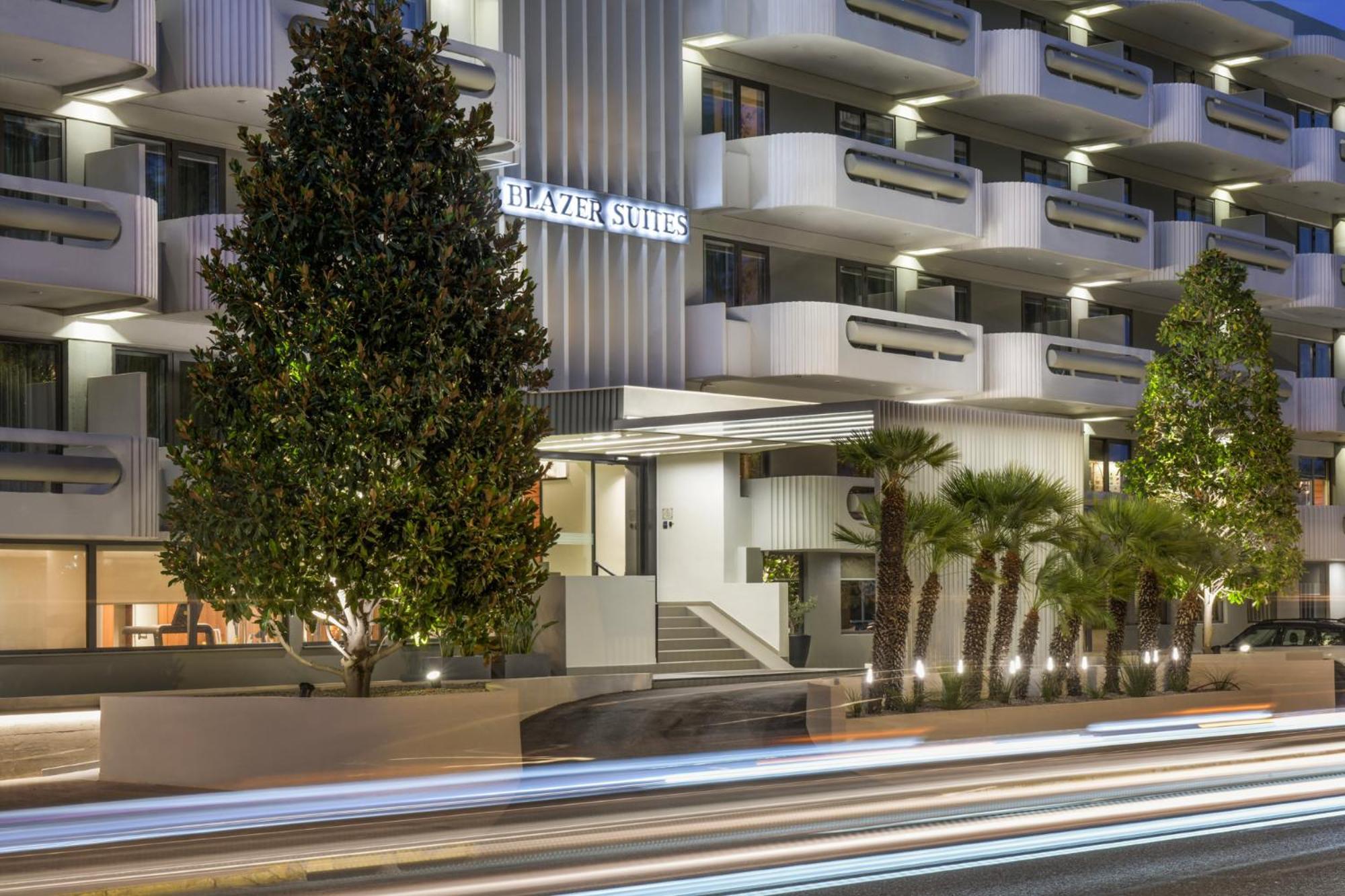 Blazer Suites Hotel Atena Exterior foto
