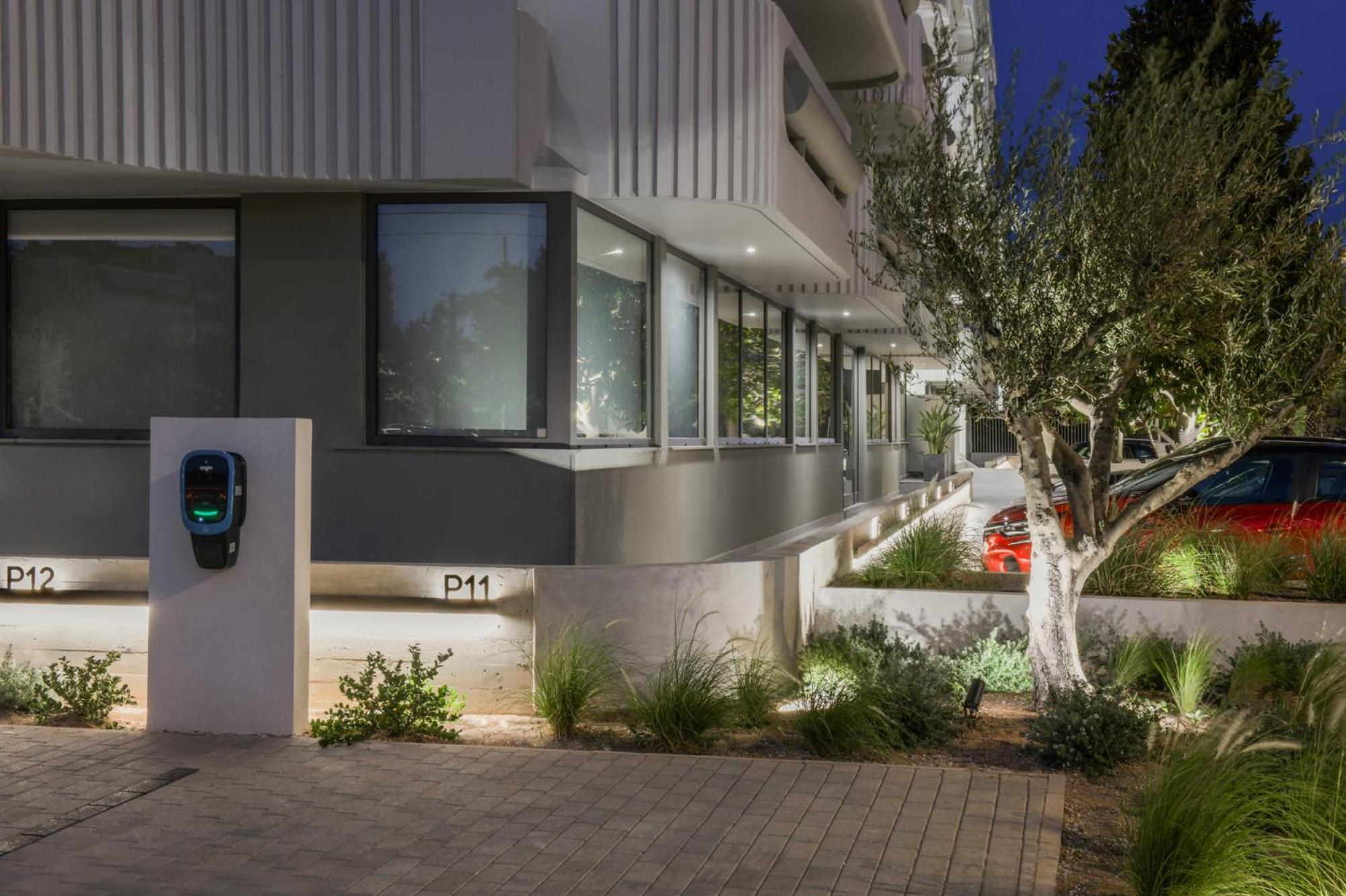 Blazer Suites Hotel Atena Exterior foto