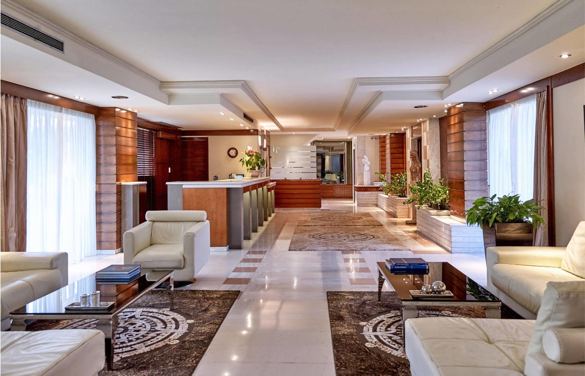 Blazer Suites Hotel Atena Exterior foto